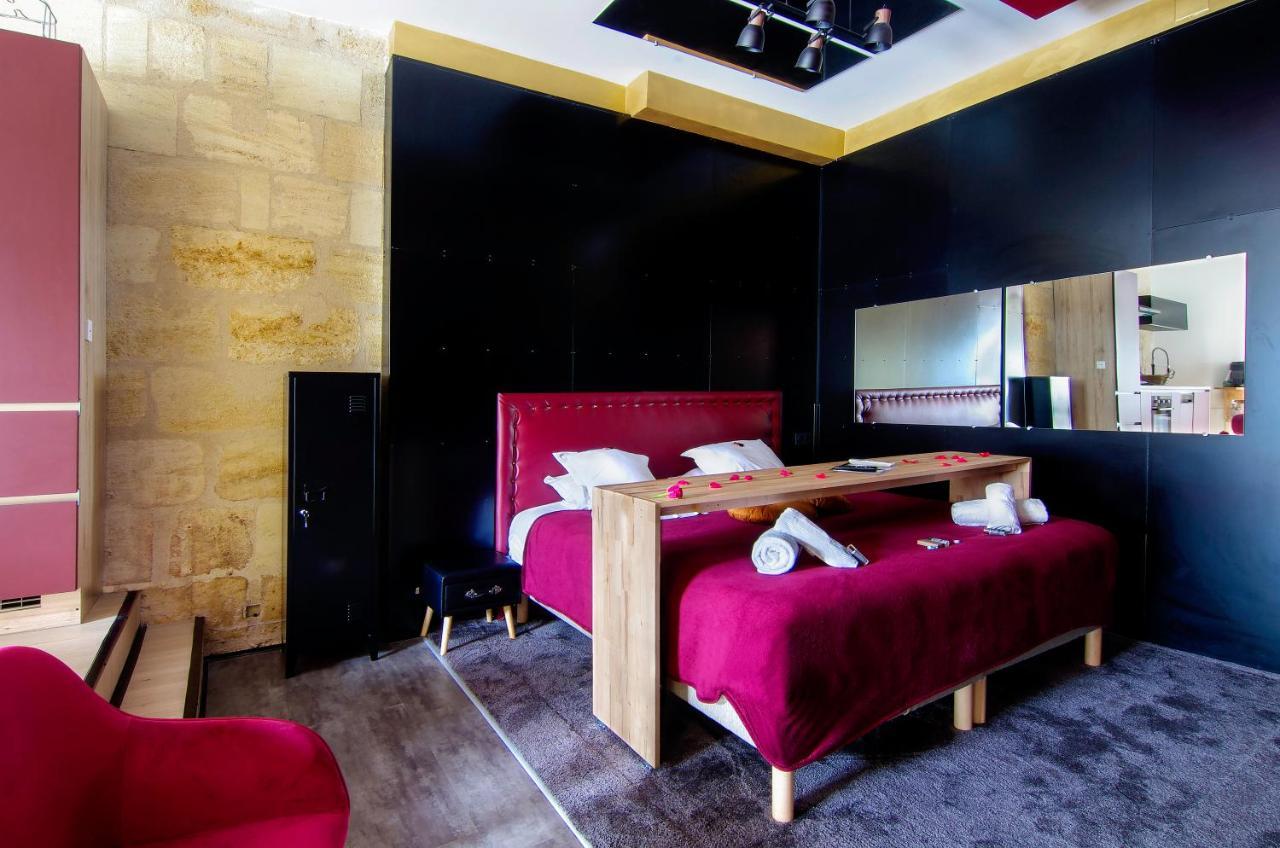 Mieuxqualhotel Jacuzzi Privatif Love Room Burdeos Exterior foto